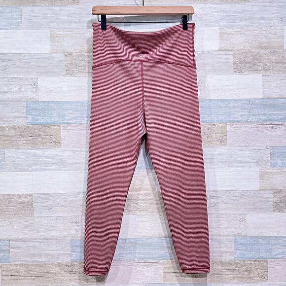 GapFit Maternity Full Panel Propel 7/8 Leggings Red Stripe Eclipse Womens Medium - Picture 4 of 8